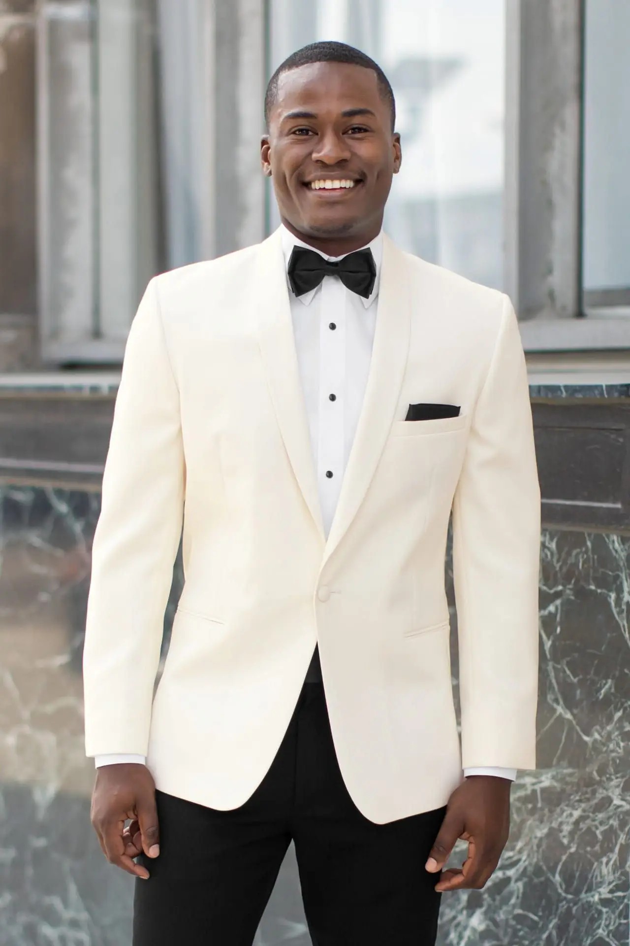 How to Match Your Tuxedo to Your Prom Theme Image